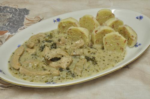 Vepřové na kyselo  s krupicovo -bramborovými knedlíky  – Snadné Rakousko recept, zvládnete za 45 - 60 minut